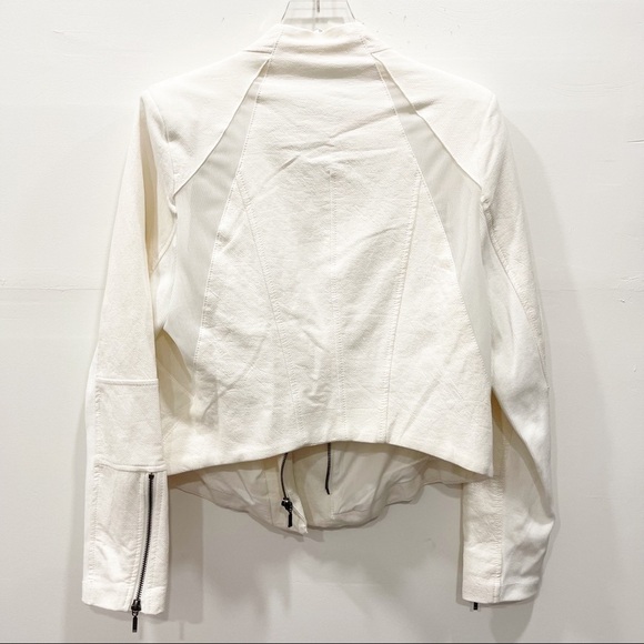 Blank NYC Mesh Detail Crepe Jacket in Windy City - Picture 4 of 15